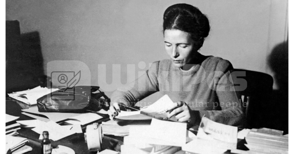 Simone De Beauvoir’s Biography